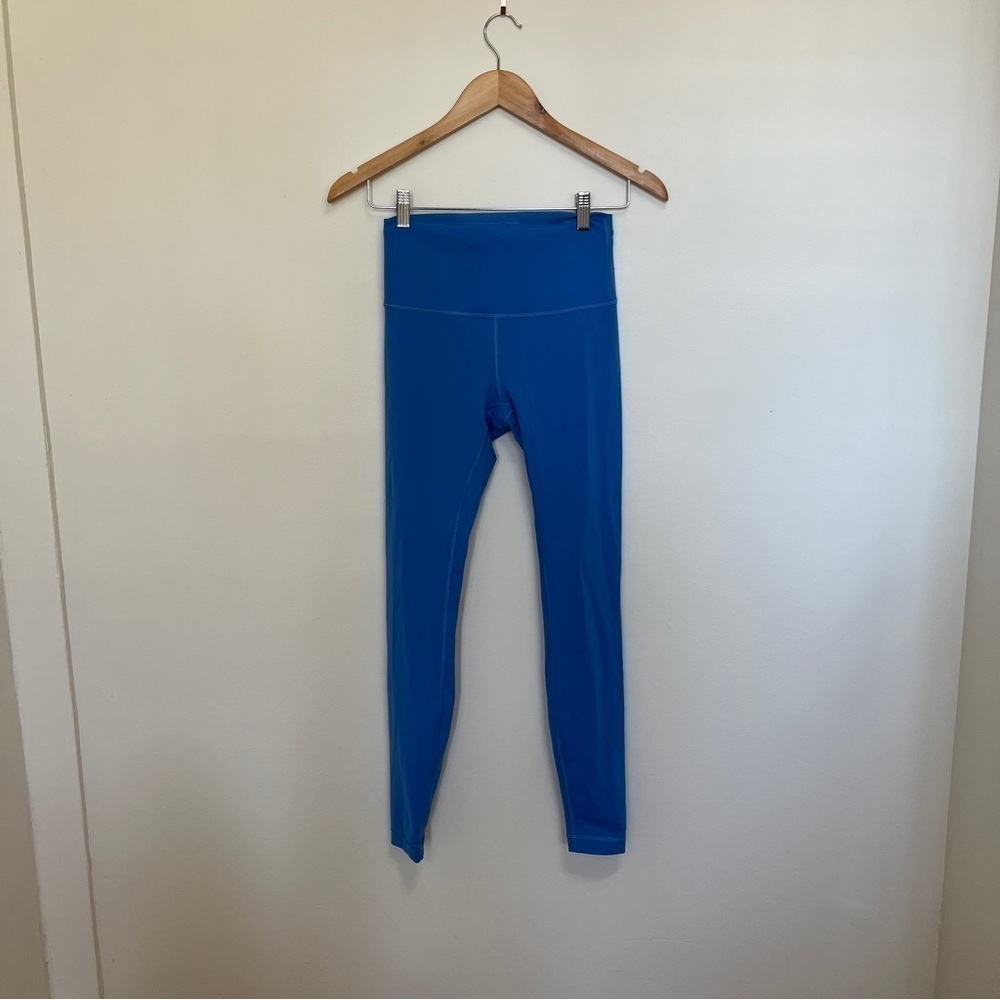 Lululemon Wunder Train High-Rise Tight in Blue Size 6